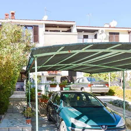 Apartment In Pula - Istrien 11064 Apartman