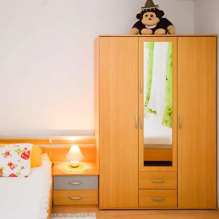 Apartment In Pula - Istrien 11064 Apartment